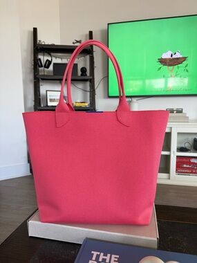 Rothy’s Lightweight Tote - Ruby Grapefruit